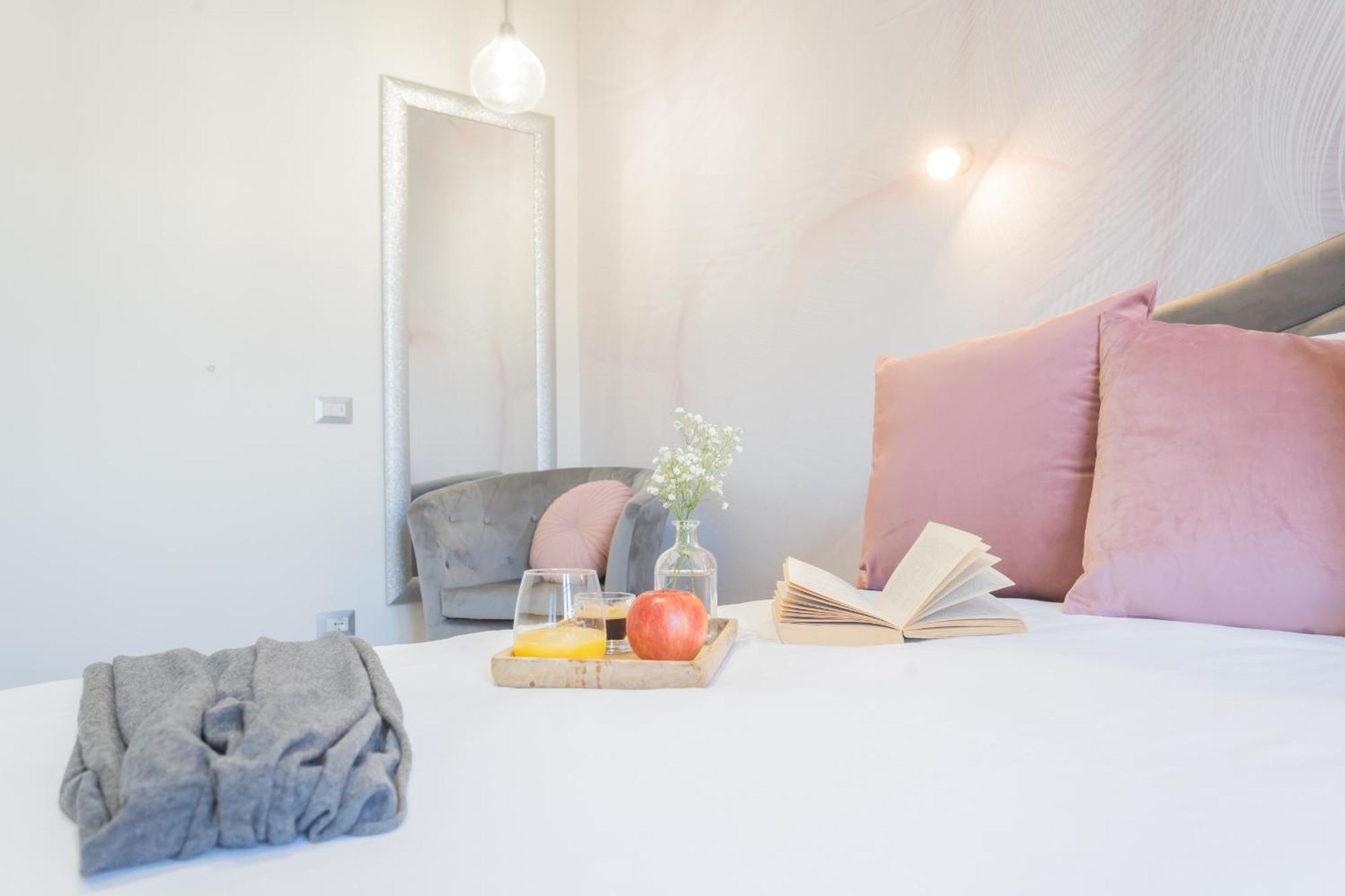 Cernobbio Dream Suites By Rent All Como Eksteriør bilde